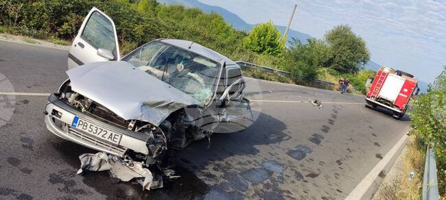Един човек е загинал в катастрофа на пътя между селата Звъничево и Ковачево