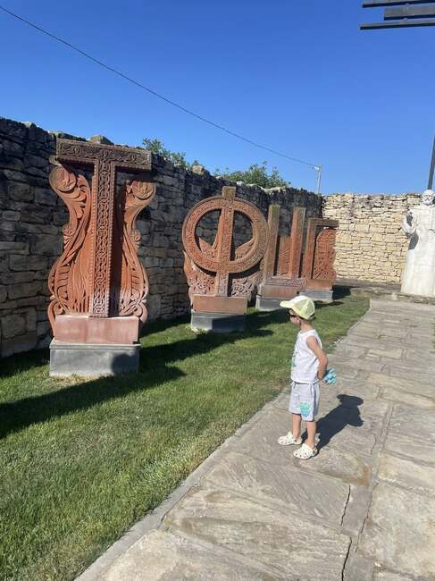 Училище „Дора Габе“ във Варшава записва ученици за новата учебна година