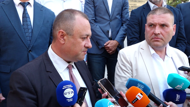 От септември може да започне подмяната на водопроводната мрежа в Плевен в най-критичните участъци, съобщи министър Иванов