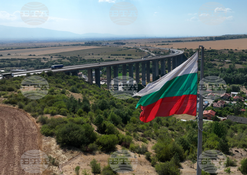 Българското неделно училище „Българска светлица“ в Украйна публикува информация за приема във висши училища в България