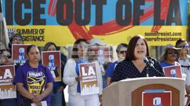 ЕФЕ: Латиноамериканската общност в Лос Анджелис разкритикува акциите срещу мигранти в района