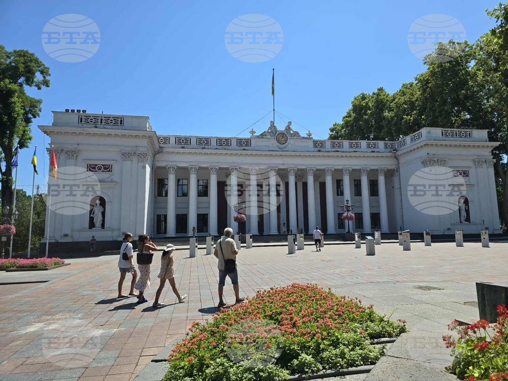 Бившият кмет на Одеса Труханов е поставен под домашен арест