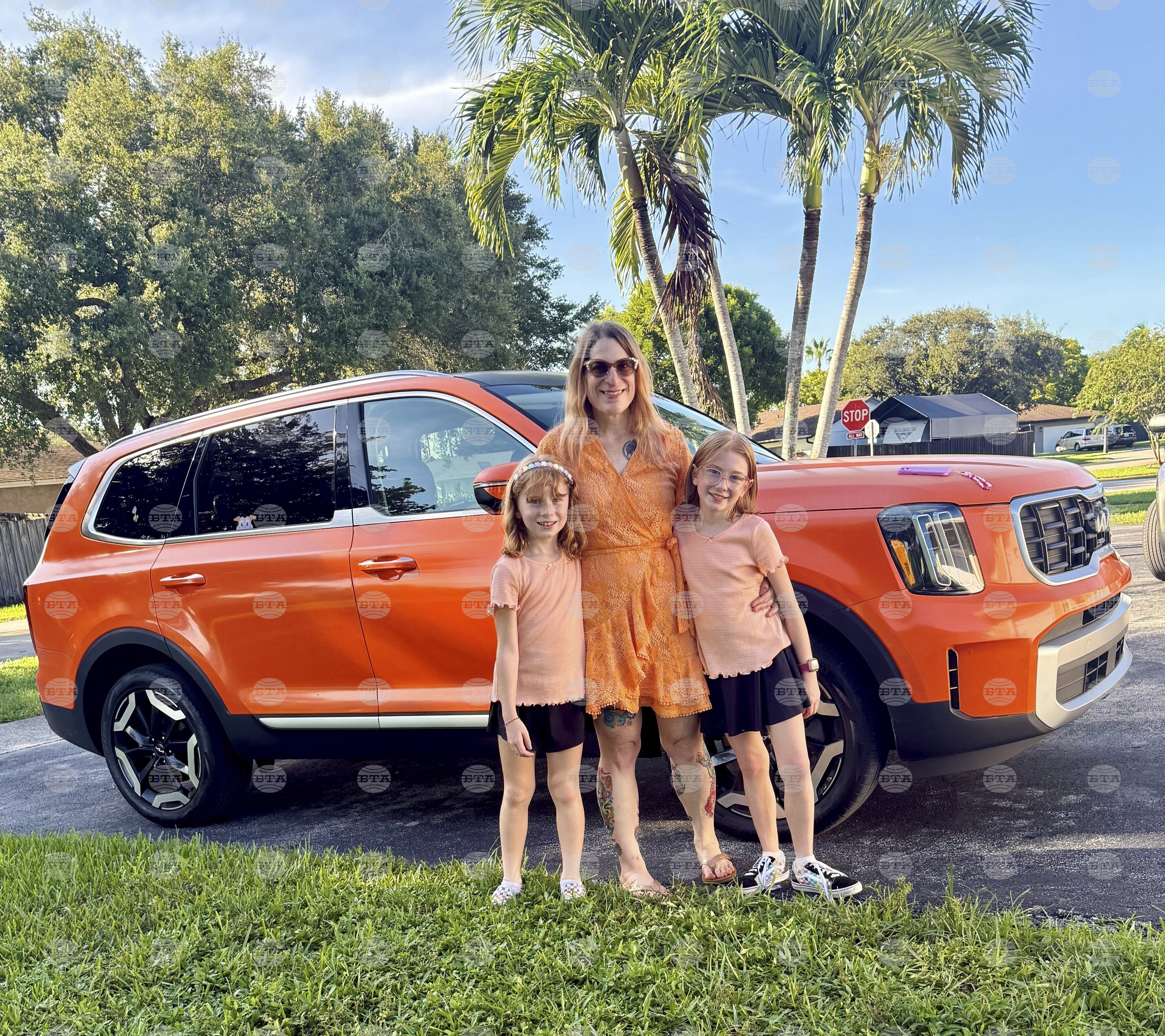 Taylor Swift-Color Orange