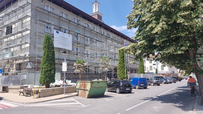 Фотоволтаична система ще захранва сградата на Община Мадан