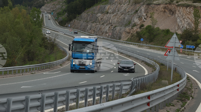 До 13 март временно се променя движението от 52 до 54 км на АМ „Струма“ в Кюстендилска област заради обезопасяване на скатове 