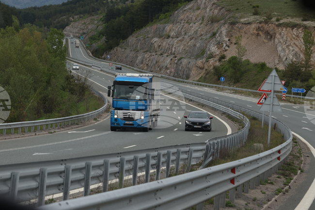 До 13 март временно се променя движението от 52 до 54 км на АМ „Струма“ в Кюстендилска област заради обезопасяване на скатове 