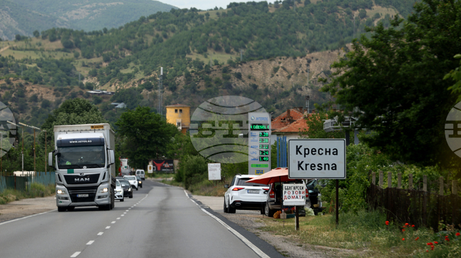 Възстановено е движението при 392-ри по пътя Благоевград – Кресна
