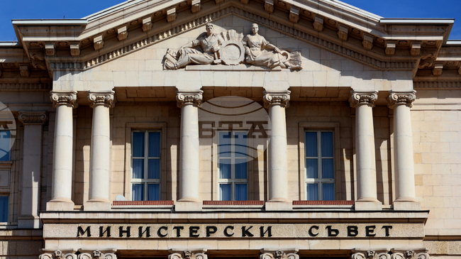 Квалифицираният електронен подпис става стандарт в държавната администрация, реши правителството в оставка 