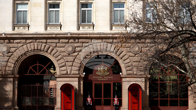 Президентът Румен Радев изпрати съболезнователно писмо до турския президент Реджеп Ердоган по повод катастрофата на самолет на турските военновъздушни сили в Грузия