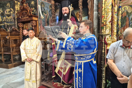 Троянски манастир - чин на опело Богородично - освещаване тъкана икона