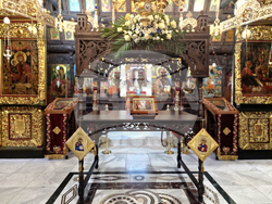 Троянски манастир - чин на опело Богородично - освещаване тъкана икона