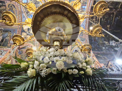 Троянски манастир - чин на опело Богородично - освещаване тъкана икона