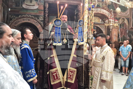 Троянски манастир - чин на опело Богородично - освещаване тъкана икона