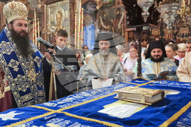 Троянски манастир - чин на опело Богородично - освещаване тъкана икона