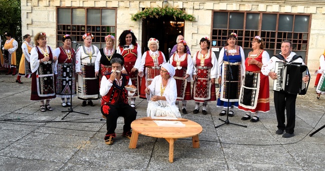 От житото до хляба – фолклорна възстановка оживя в Каварна