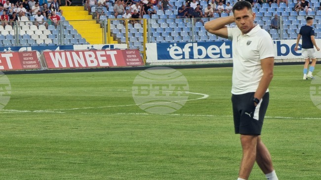 Треньорът на Кауно Жалгирис Ейвинас Черняускас обяснява червените картони с липсата на опит: "За първи път се сблъсквам с подобна ситуация"