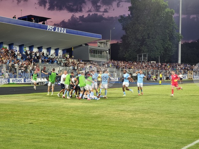 Арда Кърджали тренира в Момчилград преди домакинството на Ракув Ченстнохова