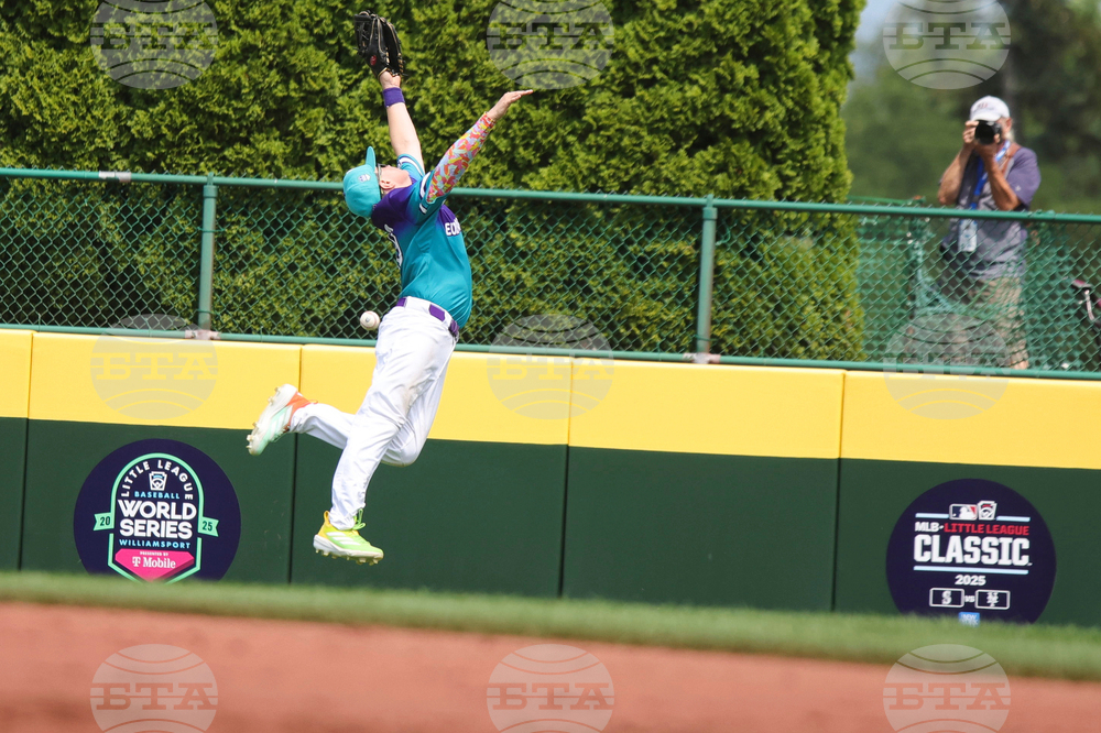 LLWS Czech Republic Japan Baseball