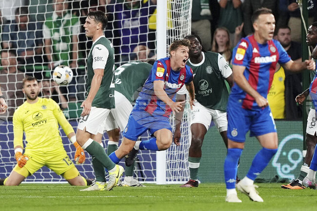 Милан се е съгласил да привлече 18-годишния нападател на Партизан Костич