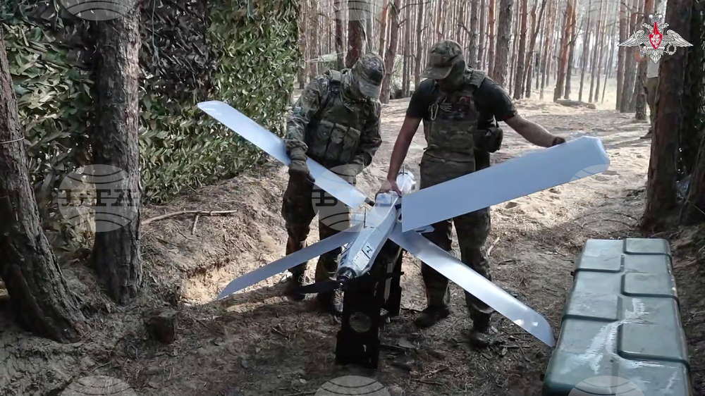 Русия наема чрез групата БРИКС жени от страни с ниски доходи за производство на дронове, заяви украинската служба за външно разузнаване
