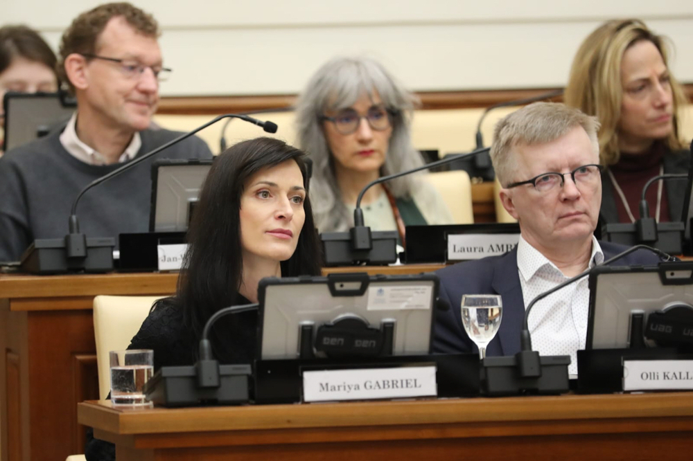 Мария Габриел: Науката и иновациите са шанс за намаляване на различията между държавите членки в борбата с рака