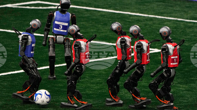 Първата световна надпревара за хуманоидни роботи започна в Китай