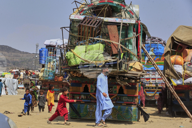 Службата на ООН за бежанците заяви, че правителствата на САЩ и Европа все повече подкопават Конвенцията за бежанците