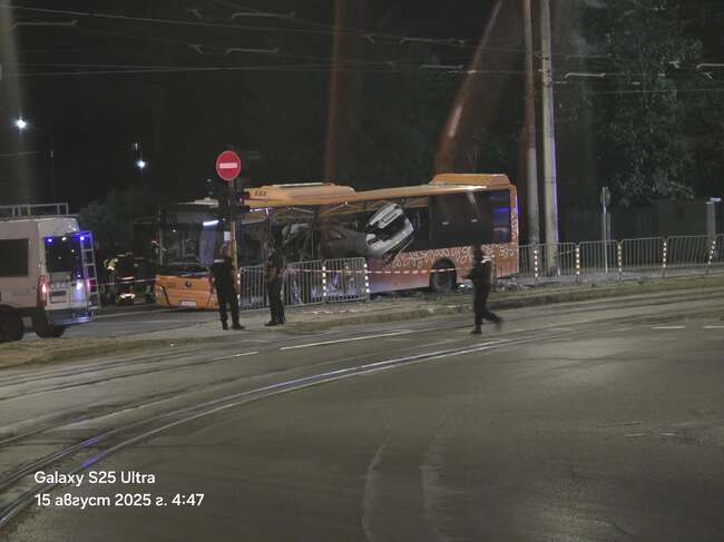 Шофьорът, ударил автобус в София, е задържан и обвинен, СДВР провежда акция за шофьорски книжки със съмнителен произход