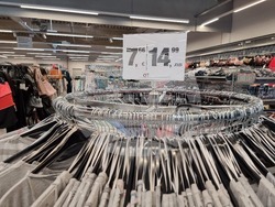 Перник - цени - лев - евро - двойно етикетиране