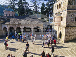 Троян - храмов празник - Троянски манастир - тържествени служби