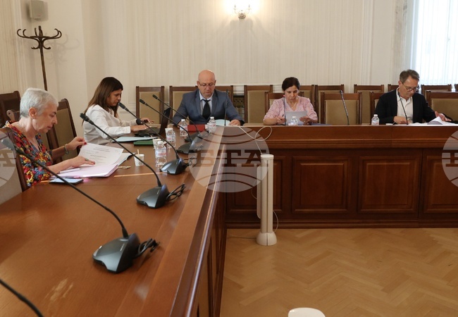 Народно събрание - Номинационна комисия за избор на членове на Комисия за противодействие на корупцията - заседание