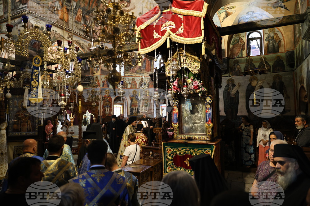 Orthodox Christians across Bulgaria Celebrate Feast of Assumption of the Virgin Mary