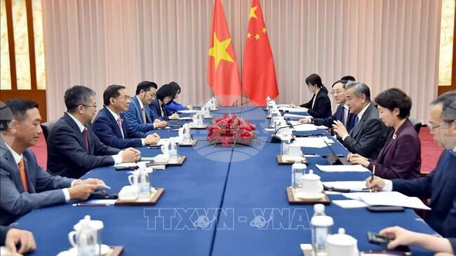 ВНА: Външните министри на Виетнам и Китай се срещнаха в Юнан 
