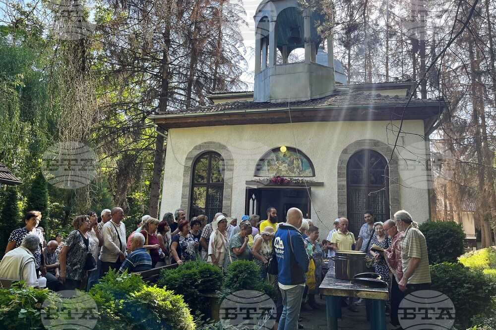 Свищов - манастир „Покров Богородичен“ - храмов празник