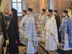 Пловдив - Успение Богородично - Архиерейска света литургия