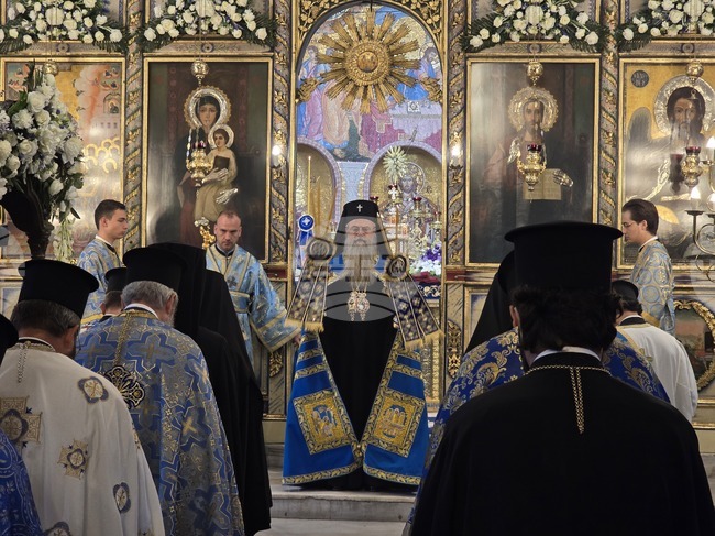  Бог не иска от нас нищо друго, освен сърцата ни, каза пловдивският митрополит Николай пред миряните