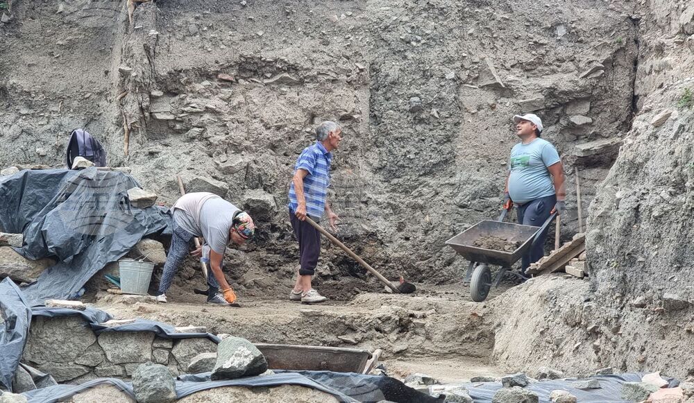 Три исторически пласта разкриха археолозите при новите проучвания на Акве Калиде
