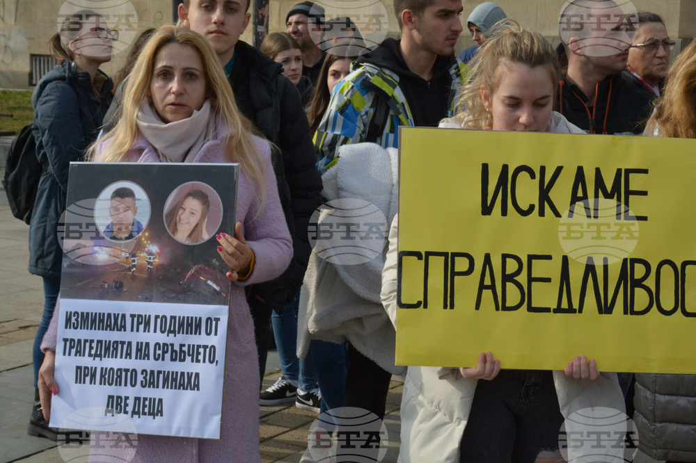 Русе - протест - разследване срещу обвинени за катастрофа