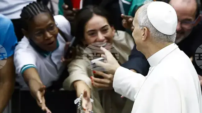 АНСА: Папата ще се срещне с група за правата на ЛГБТ общността и на жените свещеници