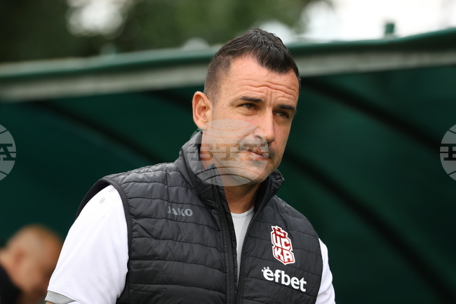 Иска се още време от футболистите да свикнат един с друг, каза наставникът на ЦСКА 1948 Иван Стоянов