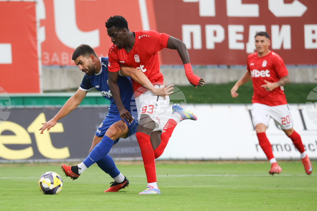 Монтана постигна първа победа в Първа лига, като надигра Септември