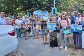 Варна - протест в защита на кмета Благомир Коцев