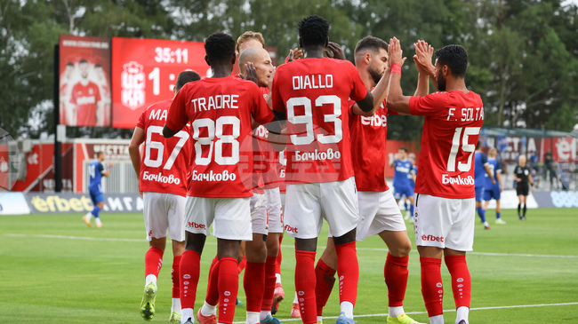 ЦСКА се върна на победния път с успех срещу Берое в бистришката мъгла