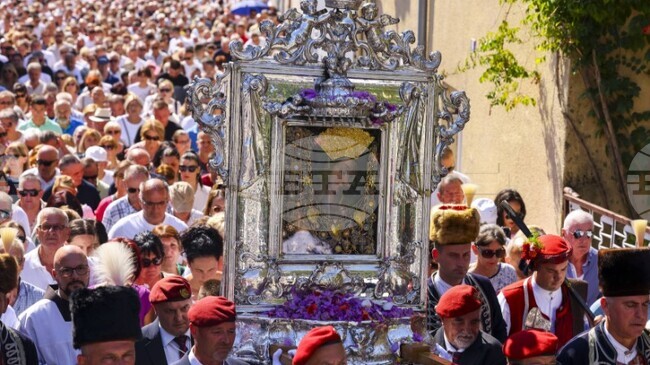 ХИНА: Хърватите почитат Успение Богородично като официален празник и на 15 август посещават свети места, свързани с Дева Мария