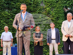 Варна - отличие - почетни граждани