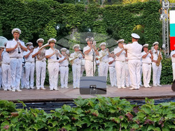 Варна - отличие - почетни граждани