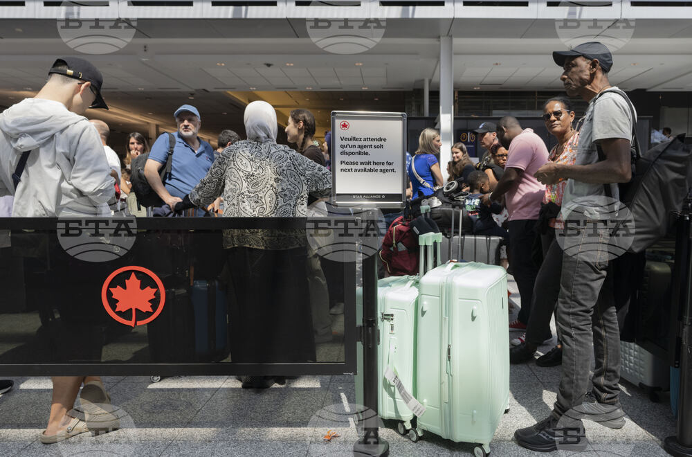 Canada-Air-Canada-Flight-Attendants