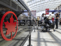 Canada-Air-Canada-Flight-Attendants