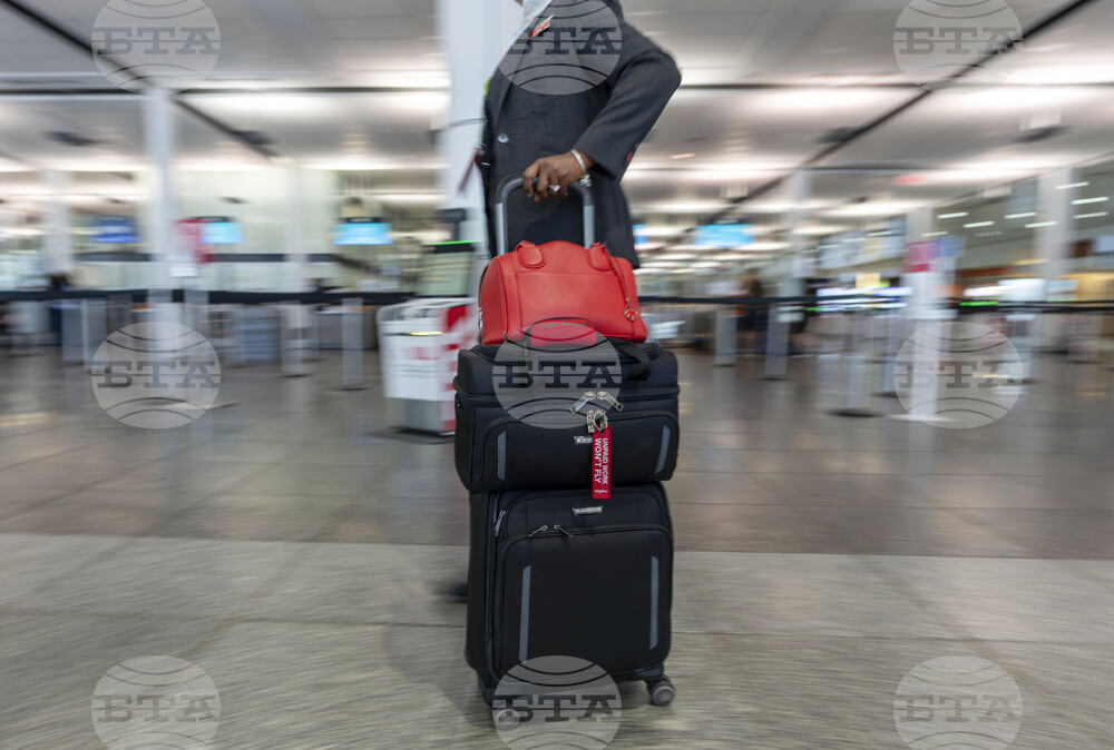 Canada-Air-Canada-Flight-Attendants