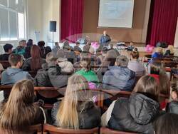 Превантивно-информационен център за борба с наркотичните вещества към Община Ловеч